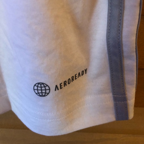 ADIDAS AEROREADY NWT WOMEN LOOSE FIT BREATHABLE ATHLETIC T-SHIRT SHORT SLEEVES - Picture 5 of 7